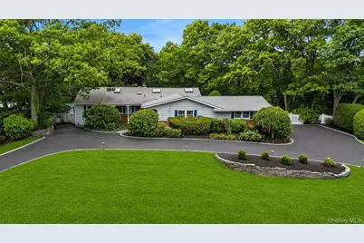 15 Veronica Court, Smithtown, NY 11787 - Photo 1