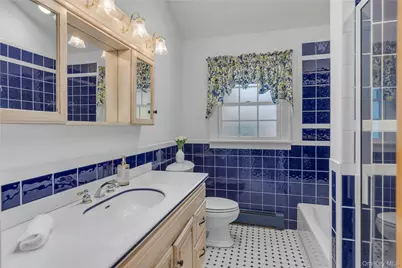 15 Veronica Court, Smithtown, NY 11787 - Photo 10