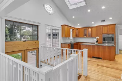 15 Veronica Court, Smithtown, NY 11787 - Photo 8