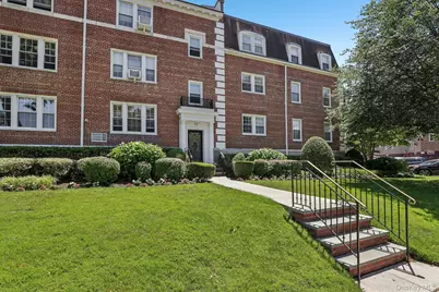 22 Hamilton Place #I3, Garden City, NY 11530 - Photo 1