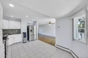 279 Haven Ave, Ronkonkoma, NY 11779 - Photo 4
