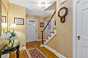 1050 Knollwood Rd, White Plains, NY 10603 - Photo 8