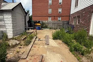 94-30 Albert Rd, Ozone Park, NY 11417 - Photo 26