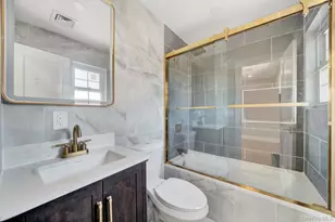 139-18 250th St, Rosedale, NY 11422 - Photo 26