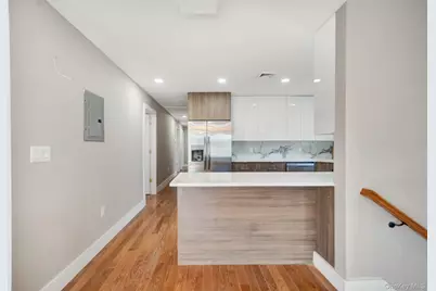 139-18 250 Street, Rosedale, NY 11422 - Photo 14