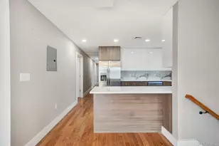139-18 250th St, Rosedale, NY 11422 - Photo 14
