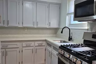90 Spruce St, Yonkers, NY 10701 - Photo 12