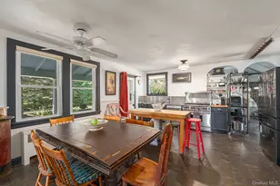 13675 Main Bayview Rd, Southold, NY 11971 - Photo 10