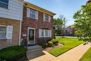 446 N Corona Ave, Valley Stream, NY 11580 - Photo 2