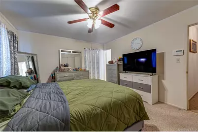 446 N Corona Avenue, Valley Stream, NY 11580 - Photo 22