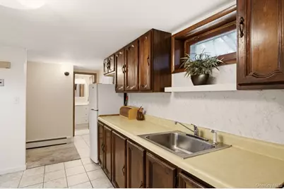 71 Parkway Drive, Syosset, NY 11791 - Photo 24