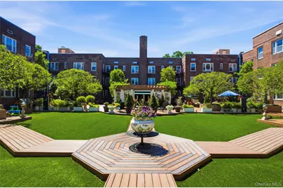 101 Old Mamaroneck Road #3D4, White Plains, NY 10605 - Photo 2