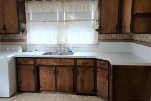 547 Violet Ave Unit A 547 Violet Ave, Hyde Park, NY 12538 - Photo 4