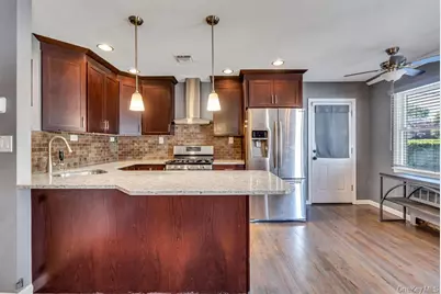 3 Drake Lane, Kings Park, NY 11754 - Photo 10