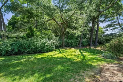 2 Maple Run Drive, Jericho, NY 11753 - Photo 22