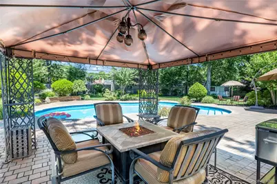 32 Westmoylan Lane, Coram, NY 11727 - Photo 28