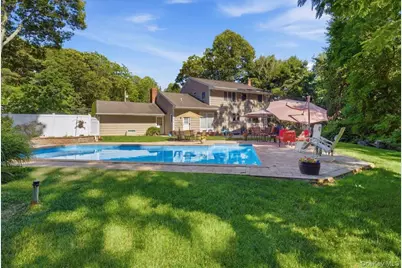 6 Redwood Drive, Dix Hills, NY 11746 - Photo 4