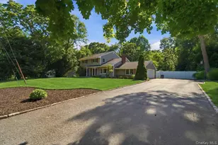 6 Redwood Dr, Dix Hills, NY 11746 - Photo 4