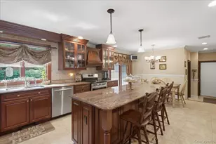 6 Redwood Dr, Dix Hills, NY 11746 - Photo 10