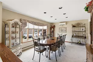 504 Staples St, Farmingdale, NY 11735 - Photo 6