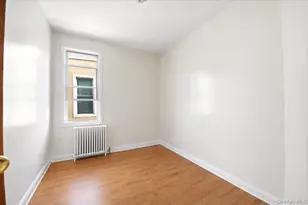 1843 Muliner Ave, Bronx, NY 10462 - Photo 14
