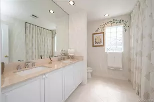 10 Windwatch Dr, Hauppauge, NY 11788 - Photo 32