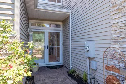 10 Windwatch Drive, Hauppauge, NY 11788 - Photo 6