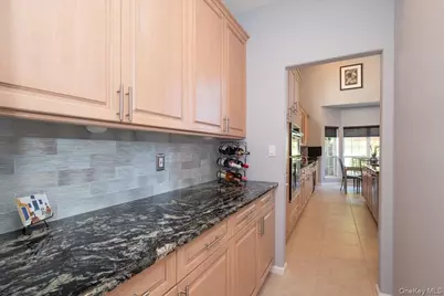 10 Windwatch Drive, Hauppauge, NY 11788 - Photo 12