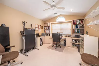 10 Windwatch Drive, Hauppauge, NY 11788 - Photo 30