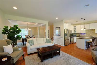 36 Pritchard Court, Fishkill, NY 12524 - Photo 2