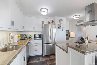 3671 Hudson Manor Terrace #14L, Bronx, NY 10463 - Photo 20