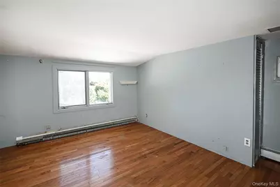 20 E Clearwater Road, Lindenhurst, NY 11757 - Photo 28