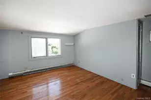 20 E Clearwater Rd, Lindenhurst, NY 11757 - Photo 28