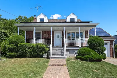20 E Clearwater Road, Lindenhurst, NY 11757 - Photo 1