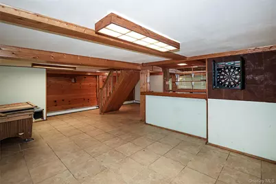 20 E Clearwater Road, Lindenhurst, NY 11757 - Photo 32