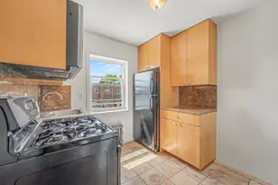 20-15 36th St, Astoria, NY 11105 - Photo 14