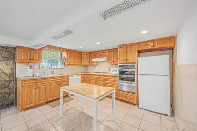 2015 36th Street, Astoria, NY 11105 - Photo 22