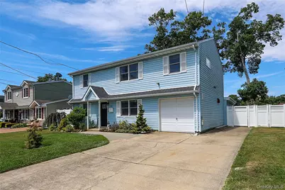161 Arlyn Drive W, Massapequa, NY 11758 - Photo 24