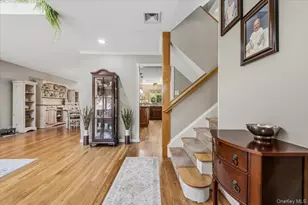 40 Sherman Dr, Syosset, NY 11791 - Photo 2