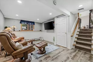 40 Sherman Dr, Syosset, NY 11791 - Photo 26