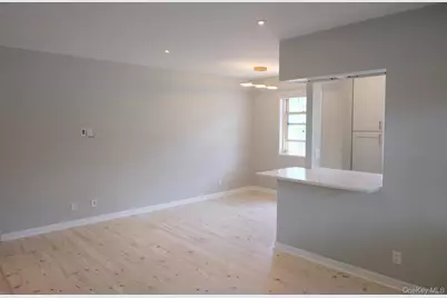 25102 60th Avenue #537, Little Neck, NY 11362 - Photo 2