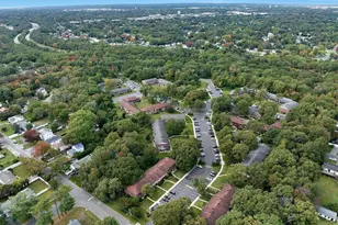 191 Newbrook Ln, Bay Shore, NY 11706 - Photo 4