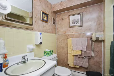 14 (Aka #10) Entrance Court, Yonkers, NY 10710 - Photo 22