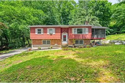 26 Maple Drive, Mahopac, NY 10541 - Photo 2