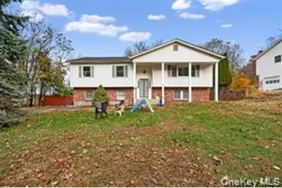 11 Pennsylvania Avenue, Monroe, NY 10950 - Photo 1