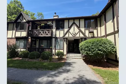 20 Foxwood Drive #1, Pleasantville, NY 10570 - Photo 1