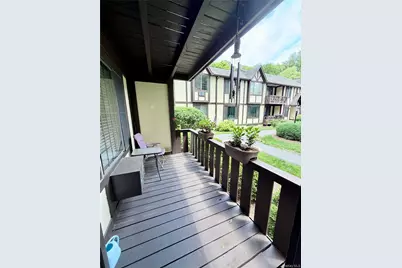 20 Foxwood Drive #1, Pleasantville, NY 10570 - Photo 12