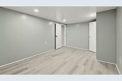 429 S 3rd Avenue, Mount Vernon, NY 10550 - Photo 12