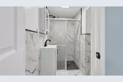 429 S 3rd Avenue, Mount Vernon, NY 10550 - Photo 6