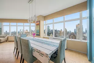 160 W 66th St, New York, NY 10023 - Photo 8